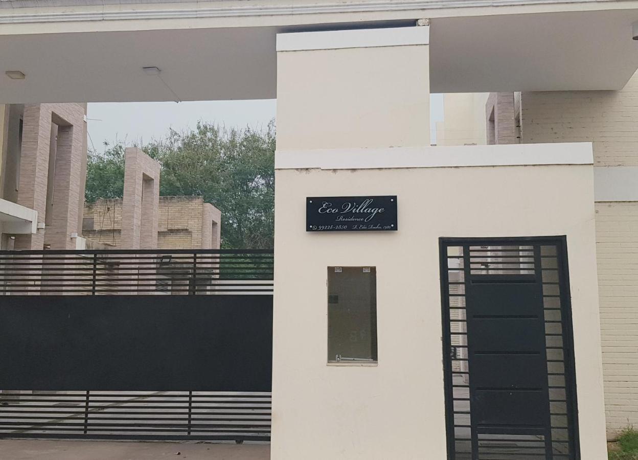Sobrado 6 Amplo E Confortavel Em Condominio Corumbá Exterior foto