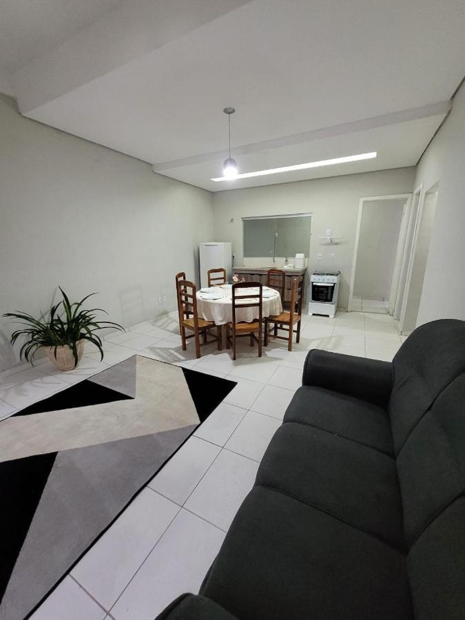 Sobrado 6 Amplo E Confortavel Em Condominio Corumbá Exterior foto